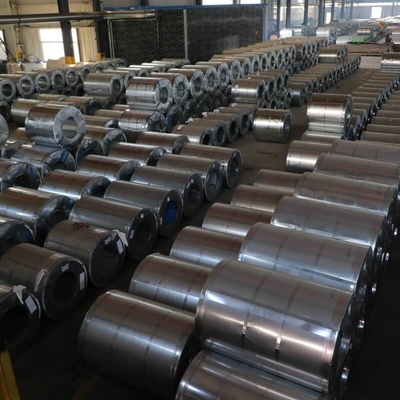 JIS العادية لمعة الصلب المجلفن 610mm الصلب المدرفلة على الساخن في لفائف