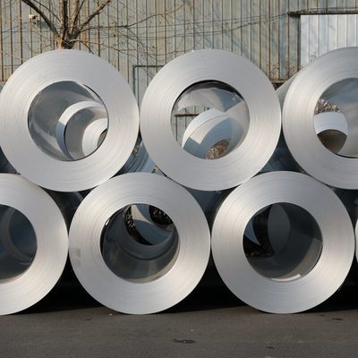 AZ30-180g / M2 Galvalume GL Coil Zincalume RoHS ISO9001 للألواح المموجة