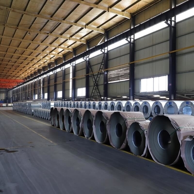 ASTM-A653 لفائف الصلب المغلفنة بالغمس الساخن 1250 مم