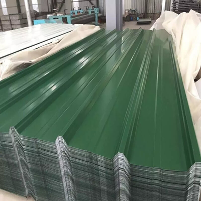 30-275g / M2 لوح تسقيف مطلي بالألوان 600-1100 مم سقف معدني أبيض مموج