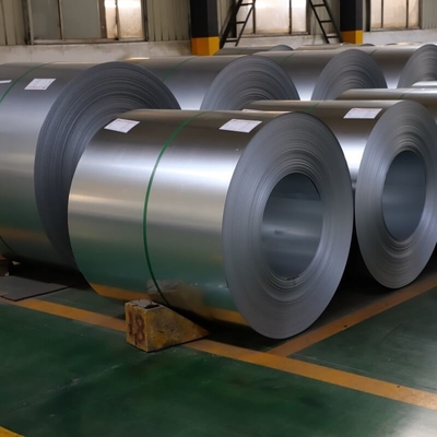 ISO9001 G550 GL لفائف الصلب 600mm-1500mm لفائف الصلب Galvalume تأثير جمالي عالي