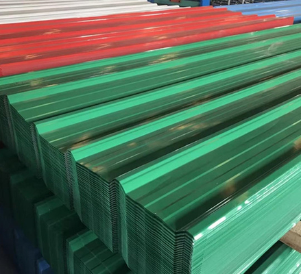 صفائح تسقيف معدنية حمراء SGCC BSI ISO 14001 صفائح فولاذية مطلية بالألوان